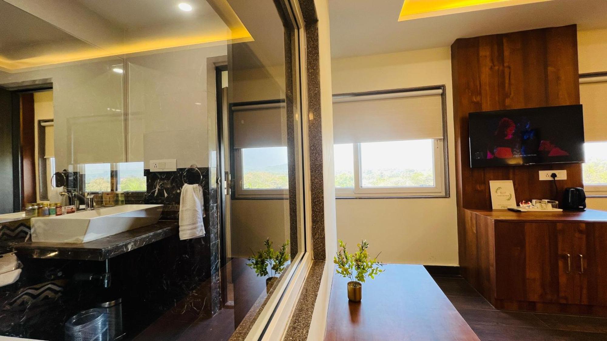 Bluo Amani Vagator - Boutique Hotel Goa 安君纳 外观 照片