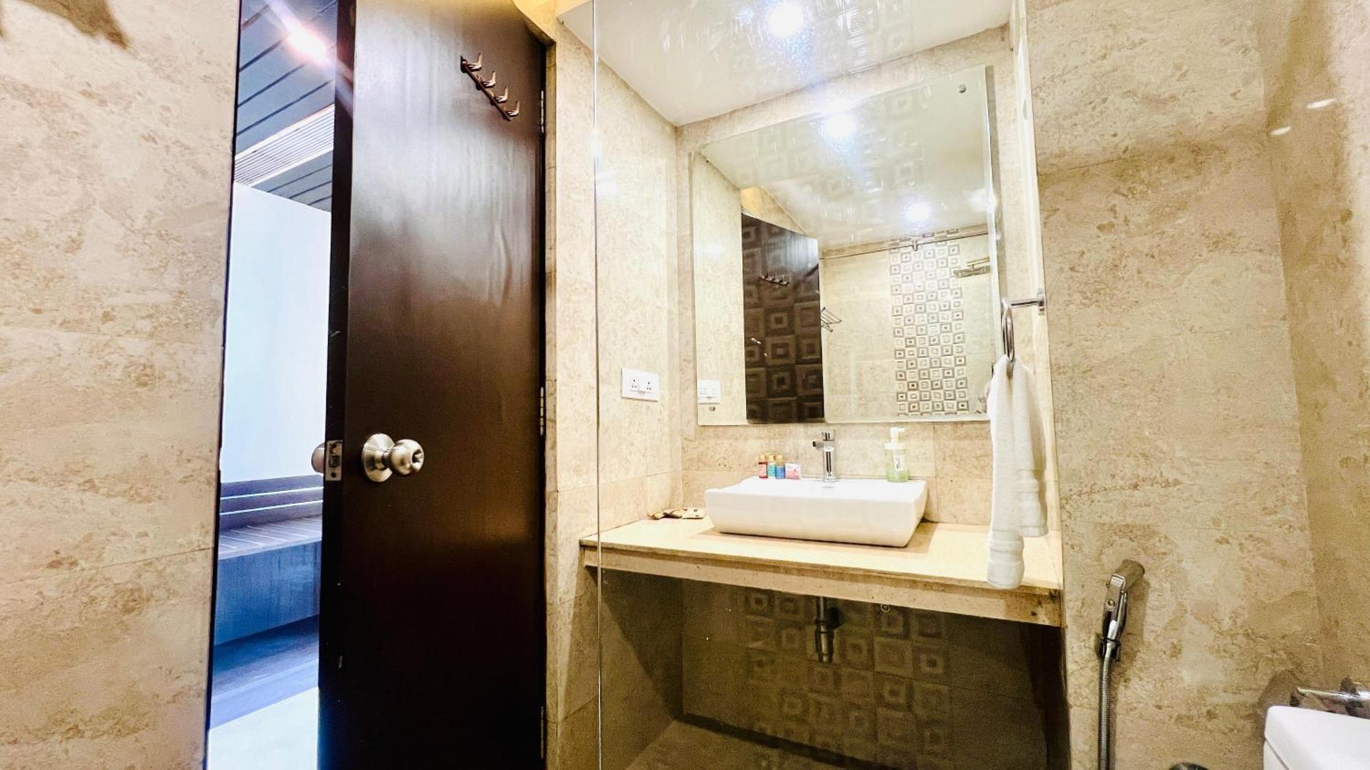 Bluo Amani Vagator - Boutique Hotel Goa 安君纳 客房 照片